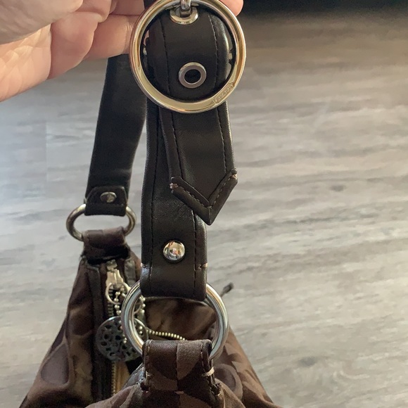 Coach Brown and Silver hardware shoulder bag - Picture 7 of 10